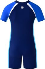 ⁦طقم ملابس سباحة للأطفال من كاراك مكون من قطعة واحدة بأكمام قصيرة للأولاد للحماية من الطفح الجلدي ومناسب للرياضات المائية⁩ - الصورة ⁦2⁩