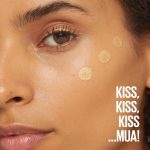 ⁦مايبيلين نيويورك هايلايتر سائل جلو من صن كيسر - 21 اول ستار، تركيبة قابلة للبناء وتذوب الى البشرة مع دايموند داست لتوهج مشع⁩ - الصورة ⁦8⁩