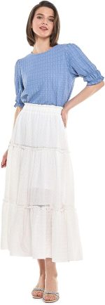 R&B Women's 325-0793WY006-1 Textured Top with Crew Neck and Short Sleeves