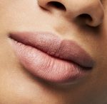 ⁦أحمر شفاه مات من ماك، فيلفيت تيدي، 0.10 اونصة⁩ - الصورة ⁦5⁩