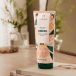 ⁦لوشن للجسم كريمي من حليب اللوز، 200 مل⁩ - الصورة ⁦4⁩