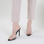 ⁦صندل نسائي من شيون شايي بمقدمة مدببة وكعب مدبب وحزام شفاف وكعب عالي سهل الارتداء للنساء⁩ - الصورة ⁦6⁩