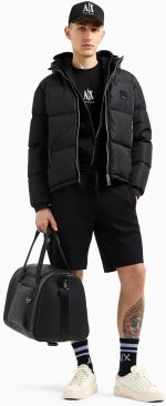 ⁦ارماني اكستجينج تي شيرت كاجوال بشعار صغير للرجال⁩ - الصورة ⁦2⁩