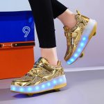 ⁦بيفويل حذاء تزلج بعجلات مضيئة للاطفال مع عجلات مزدوجة باضاءة LED ومنفذ شحن USB، حذاء رياضي للبنات والاولاد لاعياد الميلاد والكريسماس، افضل هدية⁩ - الصورة ⁦3⁩