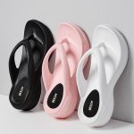 ⁦BEXOW Girls & Women's Waterproof High Heel Flip Flops Lightweight EVA Platform Sandals Stylish Beach Home Travel Footwear⁩ - الصورة ⁦3⁩