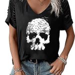 تي شيرت هالوين نسائي مطبوع عليه رسومات مضحكة وقبة V بتصميم جمجمة كاجوال بأكمام قصيرة مناسب للخريف والعطلات