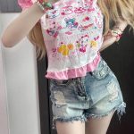 ⁦تي شيرت جميل قصير مطبوع عليه رسوم متحركة Harajuku بالوان متباينة للنساء Y2k تي شيرت مكشكش نحيف⁩ - الصورة ⁦2⁩