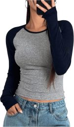 تي شيرت نسائي باكمام طويلة وقبة دائرية بدون طوق واكمام رجلان وقصة ضيقة من جورجليتر