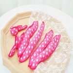 ⁦15 قطعة من ادوات تجعيد الشعر بدون حرارة من تزويق، بكرات اسفنجية من الساتان للشعر، لتجعيد الشعر الناعم للنوم، تجعيدات بدون حرارة للشعر الطويل، لون فاتح⁩ - الصورة ⁦3⁩