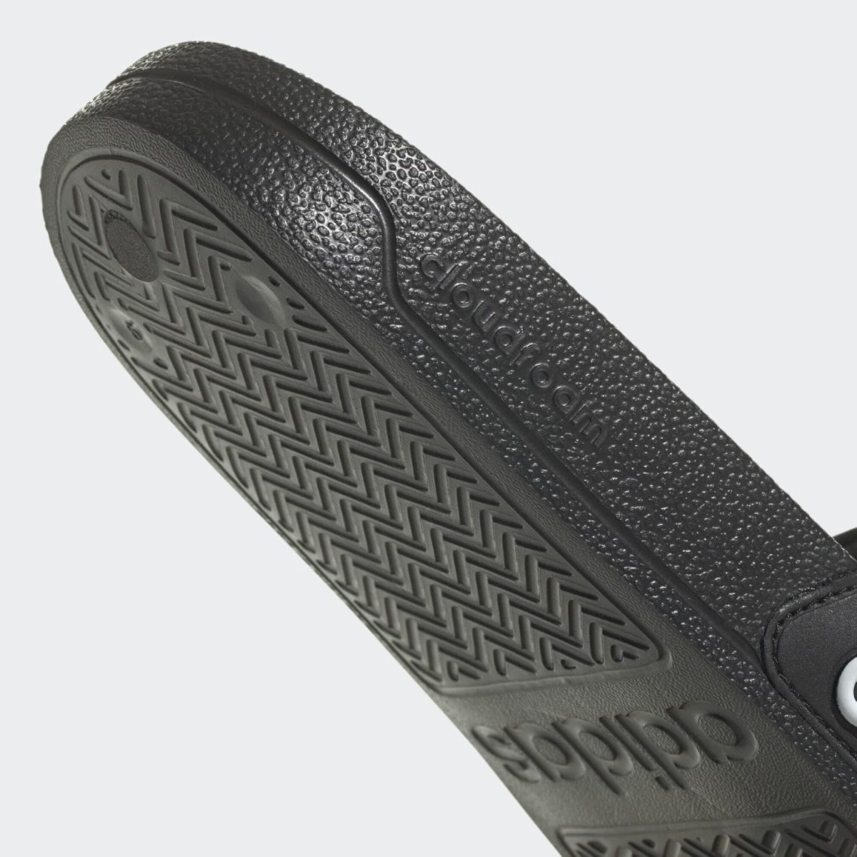 ⁦adidas Adilette Shower Slides unisex-adult Slide Sandal⁩ - الصورة ⁦8⁩