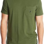 تي شيرت برقبة دائرية بدون طوق وأكمام قصيرة وجيب للرجال من نوتيكا، لون موحد