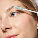 ⁦ايسنس ماسكارا برايمر لاش برينسيس لزيادة الطول والكثافة⁩ - الصورة ⁦5⁩