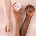 ⁦كاتريس | بودرة سائبة برايت اند بلور | خفيفة الوزن، ضبابية فورية، لمسة نهائية ناعمة غير لامعة | نباتية ولم يتم اختبارها على الحيوانات (010 | بينك ناعم)⁩ - الصورة ⁦7⁩