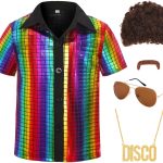 زي ديسكو للاولاد من السبعينيات - قميص باكمام قصيرة مزين بالترتر وقلادة ذهبية ونظارات شمسية غير تقليدية - زي حفلات رترو