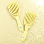 ⁦ناتشور سبيل فرشاة فك تشابك الشعر من فليكسي فلو | تفك تشابك جميع انواع الشعر | للشعر الرطب والجاف | خيوط مرنة لتنظيف وتنظيف بدون الم | تزيل العقد وتقلل من التقصف | (اصفر)⁩ - الصورة ⁦5⁩