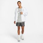 ⁦Nike Men's Nsw Swoosh Block T-Shirt⁩ - الصورة ⁦5⁩