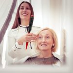 ⁦فرشاة شعر دائرية صغيرة من تيريفي، 4 قطع بمقبض مخروطي من الالومنيوم والنايلون مع دبابيس من النايلون، افضل فرشاة شعر دوارة لتجفيف الشعر وتجعيد الشعر وفرده⁩ - الصورة ⁦5⁩