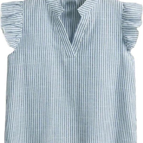 بلوزة نسائية باكمام قصيرة ورقبة مشقوقة وحافة مكشكشة وطبعة جرافيك