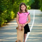 ⁦تنورة قصيرة قصيرة قابلة للتمدد بحزام خصر مرتفع للاطفال والبنات الصغار من جانيسرامون⁩ - الصورة ⁦5⁩