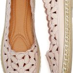 حذاء باليه مسطح للنساء بتصميم زهرة الاقحوان بمقدمة دائرية كاجوال بدون رباط