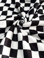 ⁦تي شيرت قصير باكمام قصيرة وقبة دائرية ومخطط بالوان متباينة للنساء⁩ - الصورة ⁦5⁩