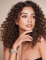 ⁦كاستويف سوار سلسلة ذهبية من الستانلس ستيل متوافق مع ساعة ابل 42/44/45/46/49 ملم، سوار معدني فاخر لسلسلة اي ووتش 10 9 8 7 6 5 4 3 2 1 الترا اس اي (ستارلايت)⁩ - الصورة ⁦6⁩