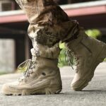 ⁦حذاء قتالي للرجال من فينديكس، حذاء عسكري عصري للمشي لمسافات طويلة، حذاء تكتيكي للمشي في الهواء الطلق، حذاء رياضي للتخييم في الصحراء، بني، مقاس 44(UK10)⁩ - الصورة ⁦3⁩