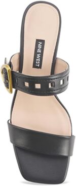 ⁦صندل للنساء من جارنيت فلو بلون اسود⁩ - الصورة ⁦2⁩