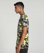 ⁦بوما تيشيرت مطبوع بقصة عادية للرجال (675943_اسود⁩ - الصورة ⁦2⁩