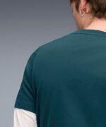 ⁦PUMA mens GRAPHIC Box Tee Green Terrain T-Shirt⁩ - الصورة ⁦5⁩