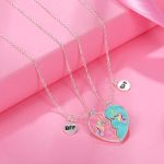 ⁦قلادة ميلبيز من يلو تشايمز للبنات والاطفال افضل صديق بقلادة على شكل قلب، قلادة مغناطيسية متطابقة على شكل قلب، قلادات بي اف اف للبنات والاطفال⁩ - الصورة ⁦2⁩