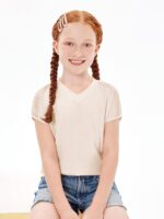 ⁦تيشيرتات صيفية للبنات بقبة V واكمام قصيرة وتصميم منقط سويسري لطيف وعصري لعمر 5-14 سنة⁩ - الصورة ⁦3⁩