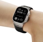 ⁦سوار ساعة لساعة ابل الترا 2 49 ملم 46 ملم 45 ملم 44 ملم، سوار مطاطي من السيليكون المتين الفاخر للرجال مع موصل معدني ومشبك قابل للطي لسلسلة اي ووتش 10 9 8 7 6 SE⁩ - الصورة ⁦6⁩