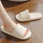 ⁦جيجي شبشب حمام للرجال - خفيف الوزن من قطعة واحدة من مادة ايفا ومضاد للانزلاق - مثالي للمنزل والحمام والمزيد - متوفر بالوان متعددة⁩ - الصورة ⁦4⁩