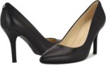 ⁦NINE WEST Women's Fifth 9x9 Pointy Toe Pump⁩ - الصورة ⁦6⁩