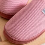 ⁦شبشب منزلي من القطن للرجال والنساء، شبشب منزلي داخلي من الميموري فوم، قطن دافئ للخريف والشتاء، شبشب مريح مضاد للانزلاق للاستخدام الداخلي والخارجي (اللون: بني، المقاس: 42/43⁩ - الصورة ⁦6⁩