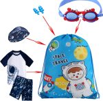 ⁦مون مين بدلة سباحة واقية من الطفح الجلدي مع قبعة سباحة ونظارات وشنطة تخزين ومشابك انف وسدادة اذن 7 في 1، ملابس سباحة للاطفال من قطعتين⁩ - الصورة ⁦5⁩