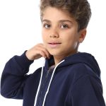 ⁦سويت شيرت سادة بغطاء للرأس واكمام طويلة وجيوب جانبية للاولاد⁩ - الصورة ⁦4⁩