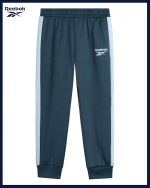 ⁦ريبوك طقم بنطلون للاولاد - 3 قطع من تي شيرت تريكو باكمام قصيرة وجاكيت رياضي بسحاب وسروال رياضي للاولاد⁩ - الصورة ⁦6⁩