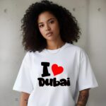 ⁦تي شيرت اي لوف دبي للرجال/النساء برقبة دائرية [ مقاس L] كم قصير (للجنسين)، تصميم مطبوع من القطن المطبع، تذكار دبي 100% قطن (ابيض)⁩ - الصورة ⁦6⁩