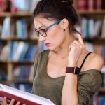 ⁦يو بيك اساور قابلة للتمدد متوافقة مع سوار ساعة ابل 40 ملم 38 ملم 41 ملم 42 ملم 44 ملم 45 ملم 46 ملم 49 ملم للنساء والرجال، اساور رياضية مرنة مقاومة للماء لساعة اي ووتش سلسلة 10 9 8 7 6 5 4 3 SE الترا⁩ - الصورة ⁦9⁩