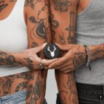 ⁦ماد رابيت بلسم التاتو وكريم العناية اللاحقة - تحسين اللون الذي ينعش الوشم القديم، يرطب التاتو الجديد، مصنوع من مكونات نظيفة + خالي من البترول، لوشن مرطب ومشرق للوشم اليومي⁩ - الصورة ⁦7⁩