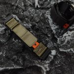 ⁦سوار نايلون محسن 22 ملم من كويك فيت لساعة جارمين فينيكس 7 / فينيكس 6 / انستينكت 2 / ايبيكس برو 47 ملم، اساور معصم منسوجة من النايلون لساعة فوررنر 955/965، فينيكس 5، ايبيكس 2⁩ - الصورة ⁦6⁩