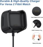 ⁦شاحن أوميدا لـ ساعة فيتبيت فيرسا 2 الذكية، كبلات شحن بديلة USB/USB C مع قاعدة شحن (3.15 قدم) كابل شحن متين لجهاز تتبع اللياقة والصحة فيتبيت فيرسا 2 (USB C)⁩ - الصورة ⁦2⁩
