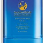 شيسيدو قلم واقي من الشمس الشفاف بعامل حماية من الشمس 50+ - واقي من الشمس واسع الطيف غير مرئي للوجه - مكياج تحت وفوقه - تركيبة خفيفة الوزن - لجميع انواع البشرة