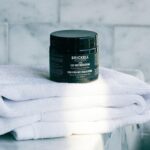 ⁦كريم مرطب للوجه بالريتينول للرجال من بريكيل، طبيعي وعضوي، كريم ليلي مضاد للتجاعيد للوجه مع الريتينول وحمض الهيالورونيك لتقليل الخطوط الدقيقة وتوحيد لون البشرة، خال من العطور، 2 أونصة⁩ - الصورة ⁦5⁩