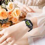 ⁦سوار معدني متوافق مع ساعة شاومي ريدمي 5، سوار مغناطيسي مزدوج بديل للساعة الذكية ريدمي ووتش 5 للنساء والرجال (اسود + رمادي)⁩ - الصورة ⁦7⁩