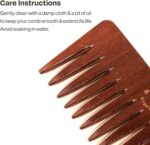 ⁦مشط خشبي لفك تشابك الشعر من ساكريد جروف | مشط باسنان عريضة | يساعد على منع التجعد | 47 غرام⁩ - الصورة ⁦4⁩