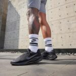 ⁦Nike Revolution 7 mens LACED SHOES⁩ - الصورة ⁦5⁩